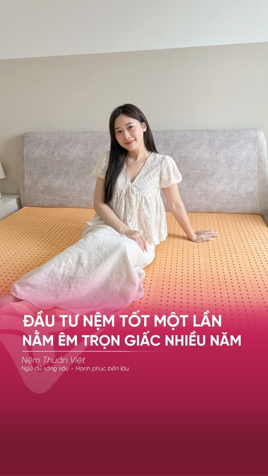 Ảnh bìa video khách hàng